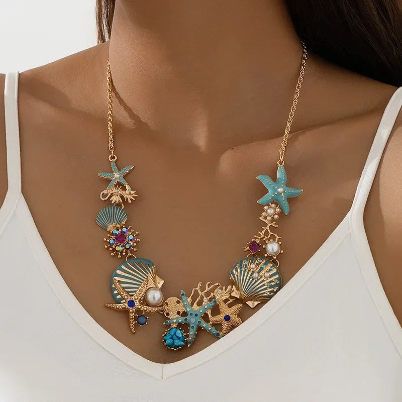 Ocean Elegance Shell & Pearl Necklace β A Subtle Nod to Summer
