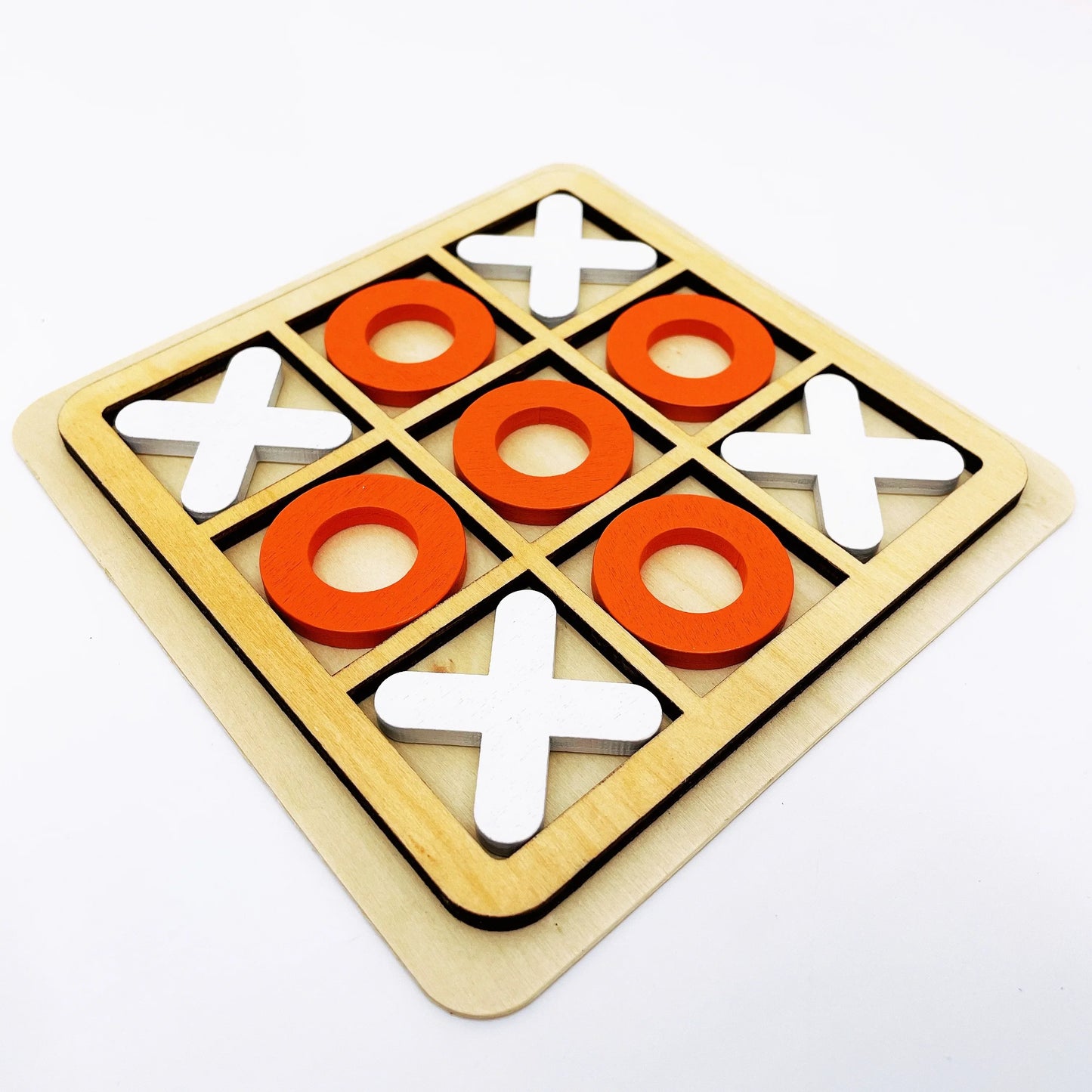 Solid Wood Tic Tac Toe – Timeless Fun for the Whole Family