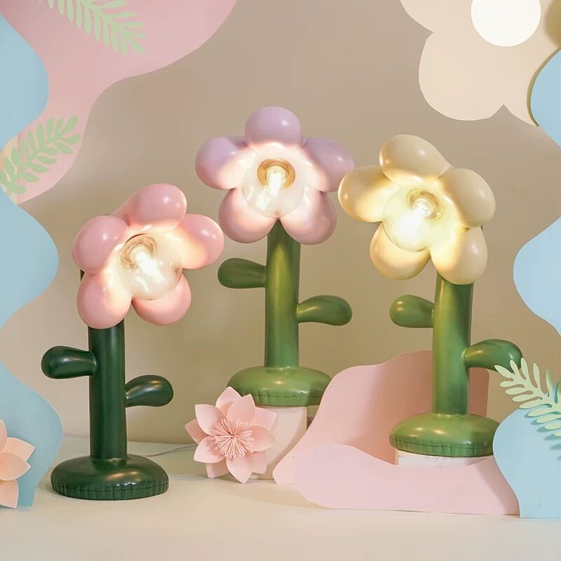 Flower Table Lamp β Modern Ambient Lighting for Any Mood